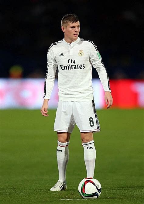 toni kroos height